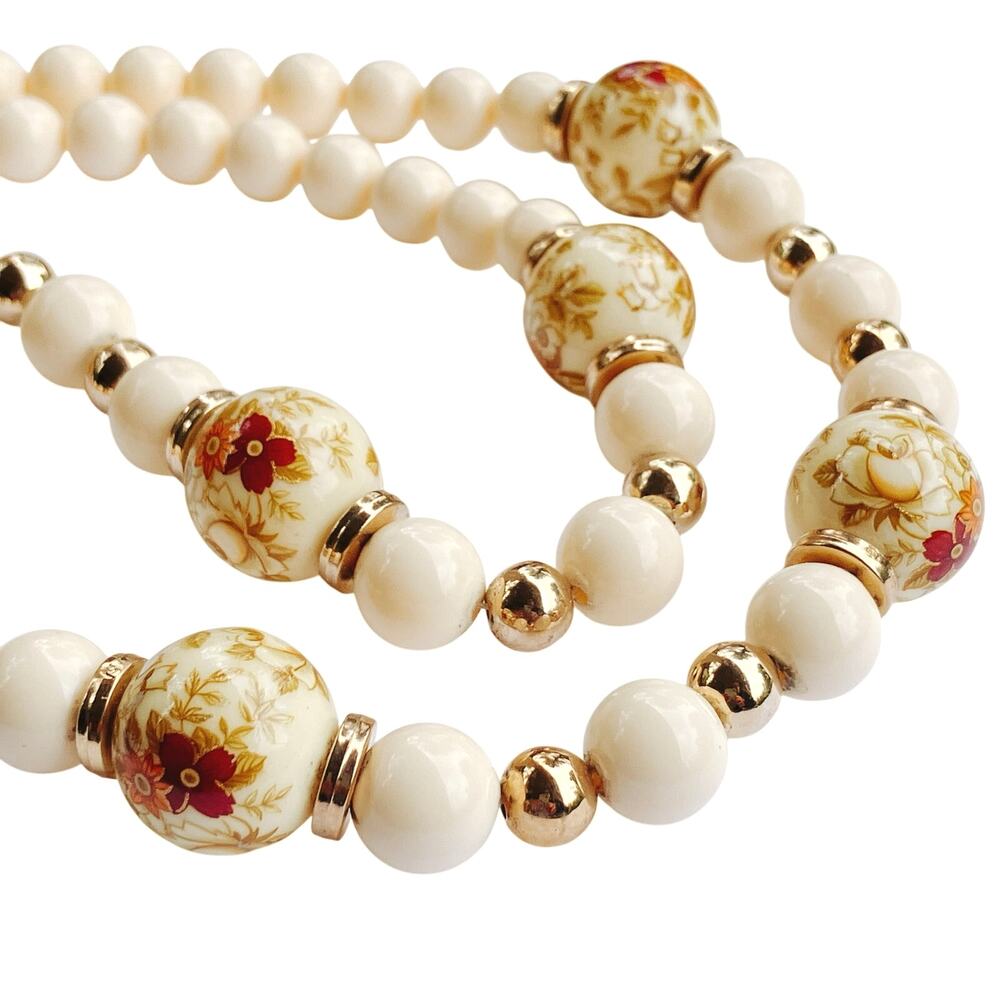 VTG Mid Century Japan Cream Floral Beaded Necklace Gold Tone Spacers 50s Lucite